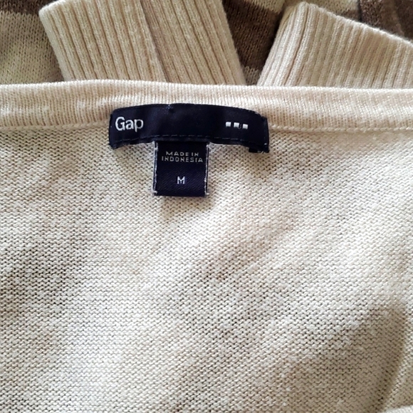 Gap 3/4 Sleeve Knit Sweater - Picture 2 of 2